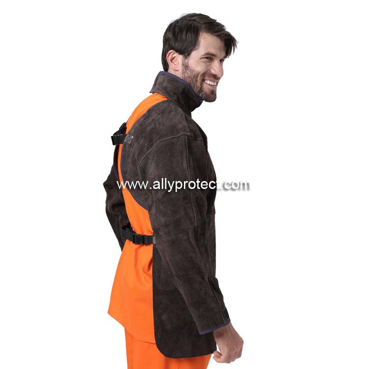 AP-8002 炭咖色皮護胸帶領(lǐng)長袖圍裙